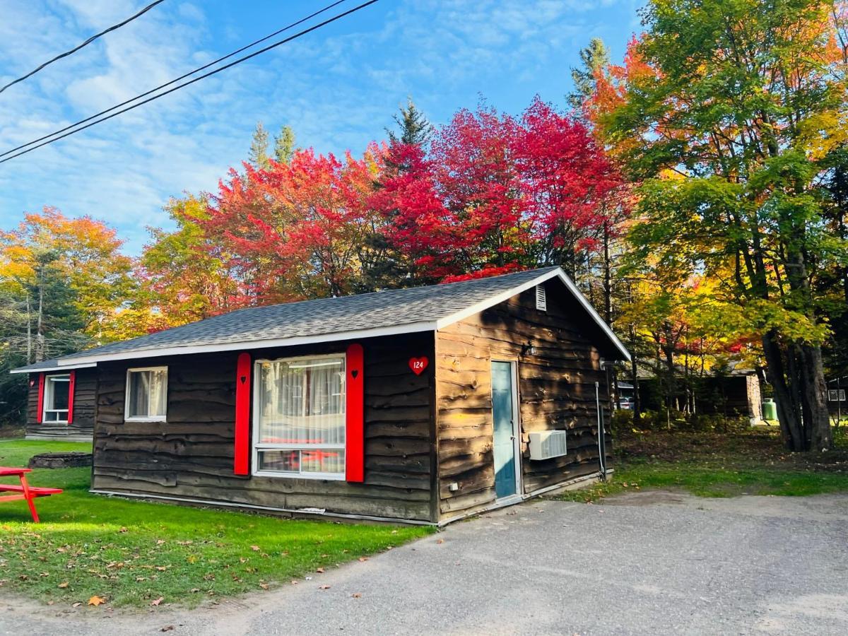 One-Bedroom Cottage - Pet Friendly