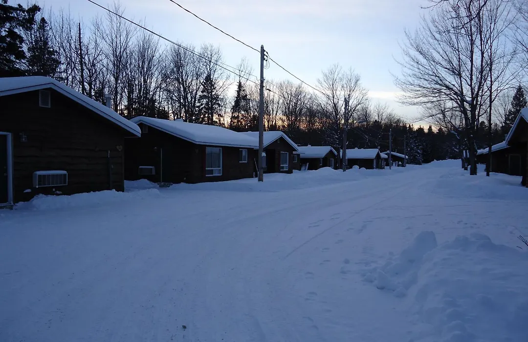 Glenview Cottages-1